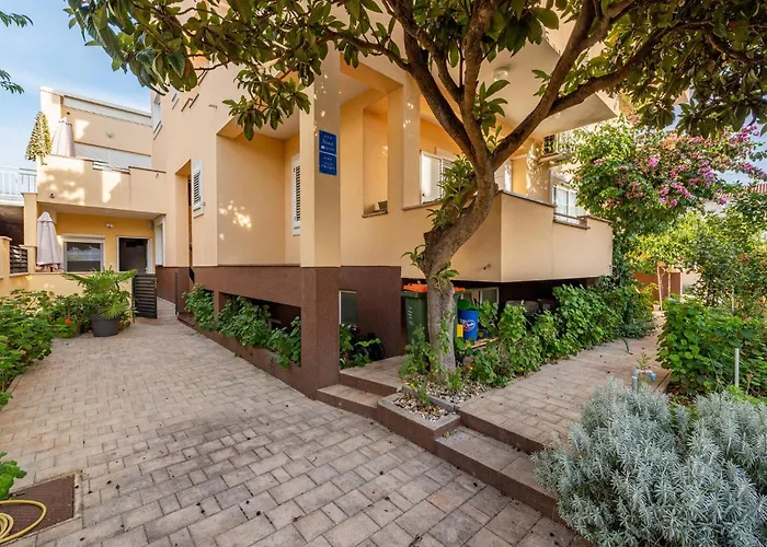 2 Bedroom In * 扎达尔