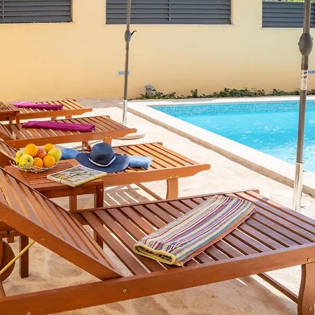 2 Bedroom In Appartement Zadar